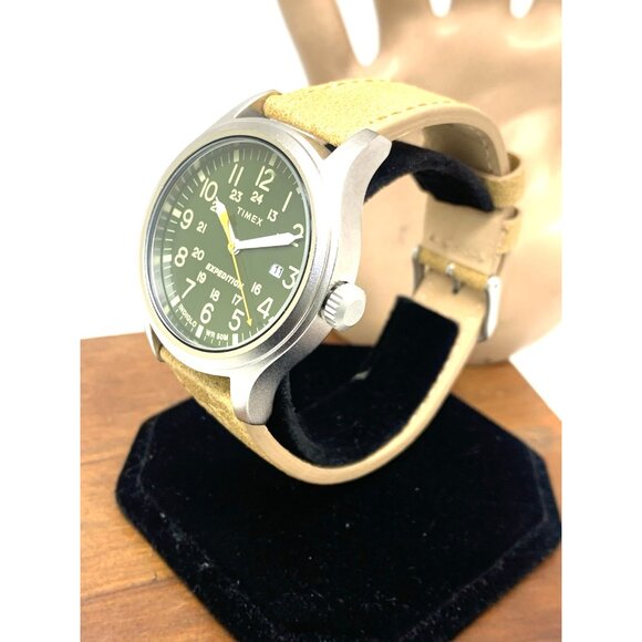 Timex Men's Watch TW4B23000 Expedition Quartz Indiglo Green Dial Leather 40mm - Picture 2 of 15